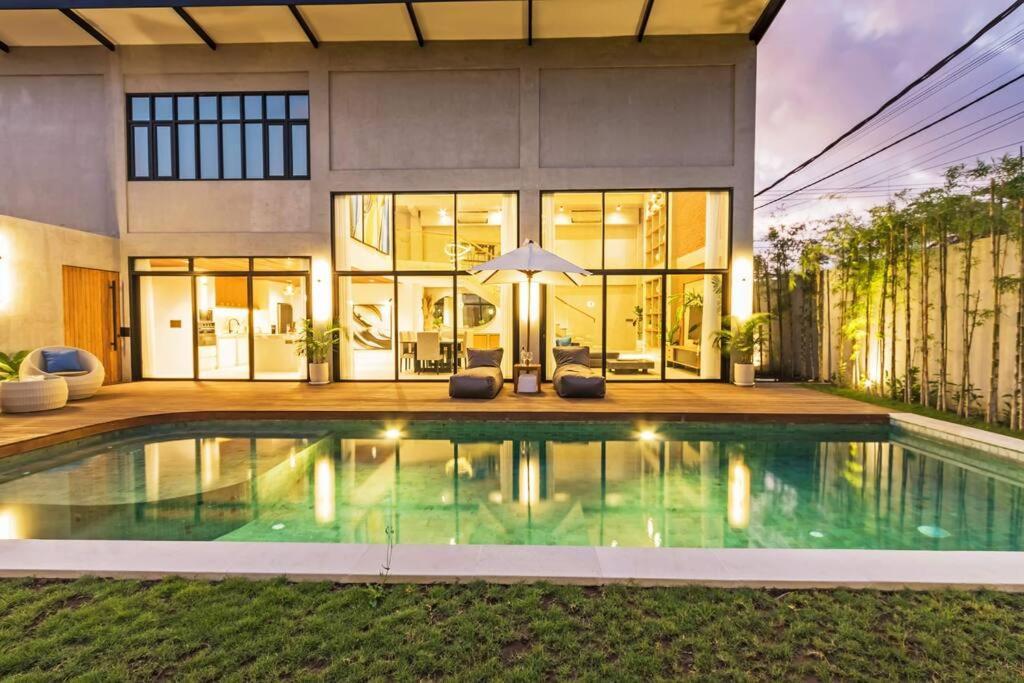 Manresa Villa Bali 4 Canggu  Exterior photo